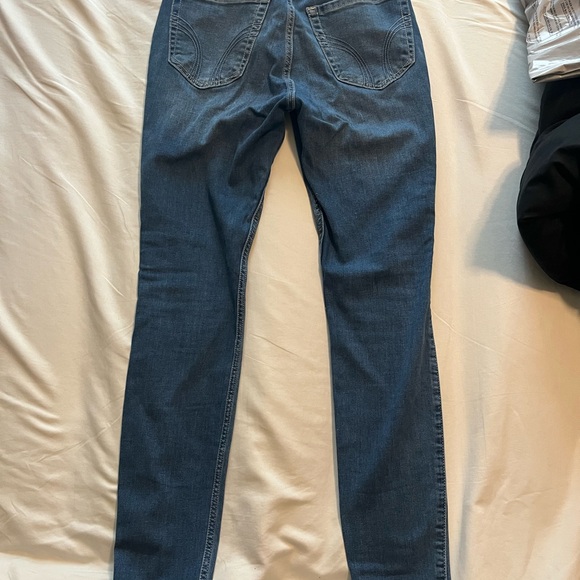 Hollister Women’s Blue Super Skinny Jeans - Picture 4 of 4